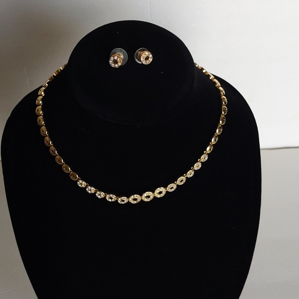 Ladies Diamond Circular Pattern Necklace Earrings